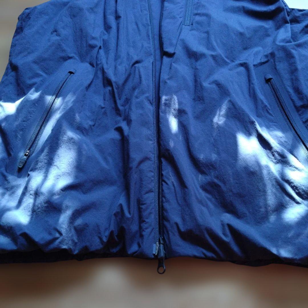 新品デサントオルテライン チタニウムサーモベスト XLサイズ