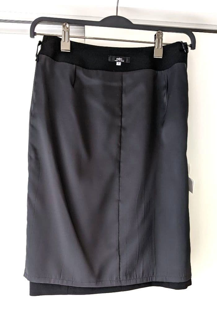 【新品タグ付】イネド　INED　高級　ブラック　フォーマル　スーツ　礼服　9　M