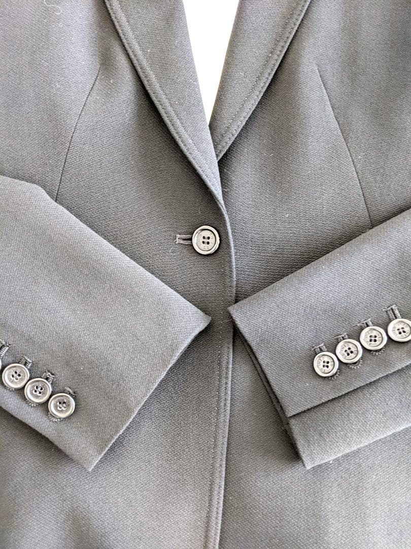 【新品タグ付】イネド　INED　高級　ブラック　フォーマル　スーツ　礼服　9　M