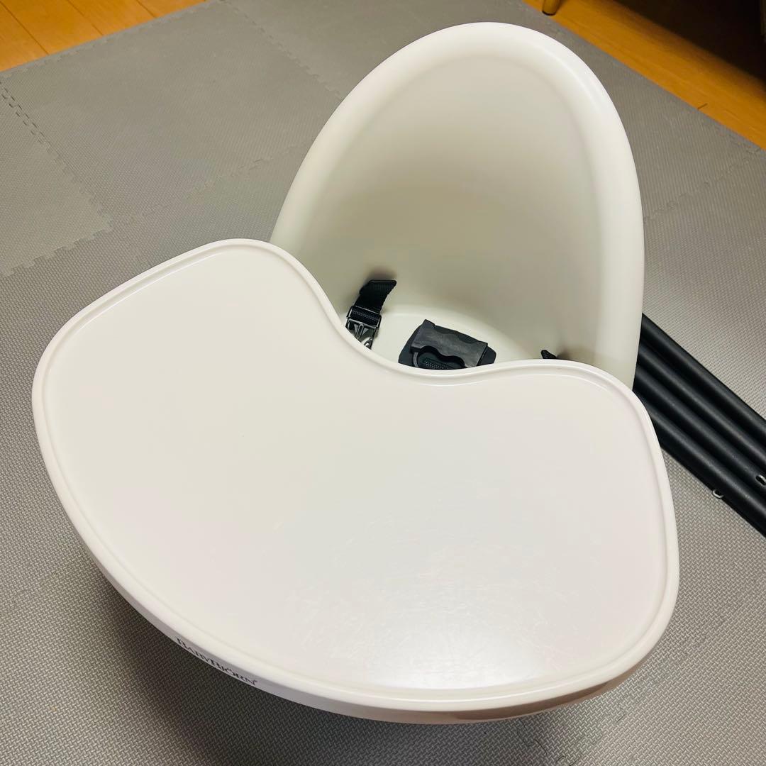 ベビービョルン ハイチェア ホワイト 折りたたみ式 BABYBJÖRN