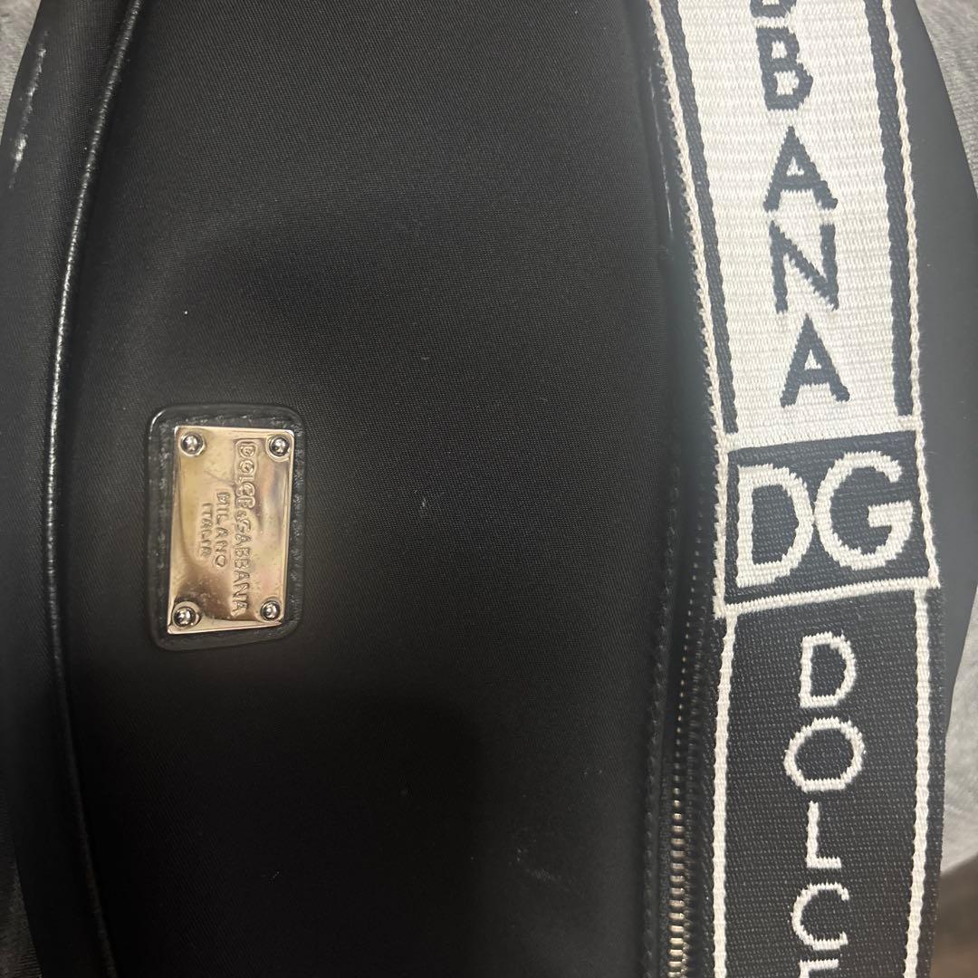 DOLCE & GABBANA ブラックショルダーバッグ