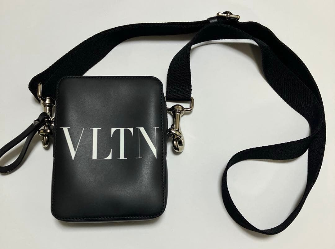 ヴァレンティノ VALENTINO VLTN スモール ショルダーバッグ レザー