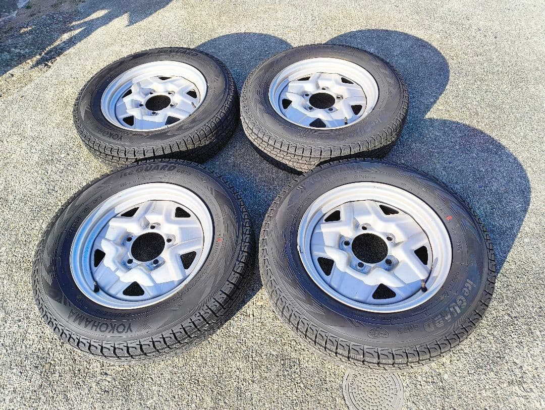 ジムニー 64 スタッドレスタイヤ 1シーズン使用185/60R14