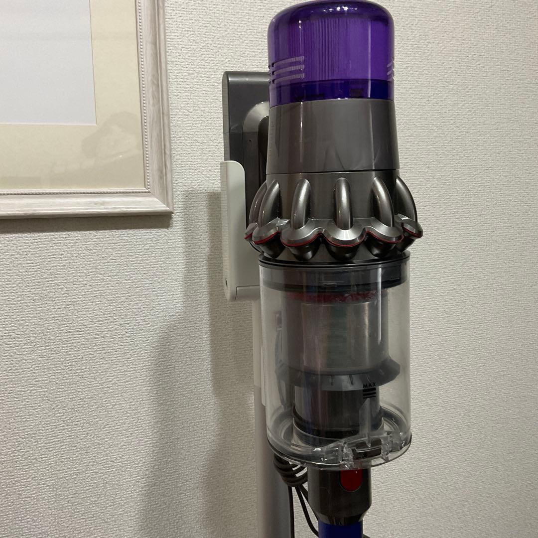 N*n様 Dyson SV14 V11 本体　スタンド 付き