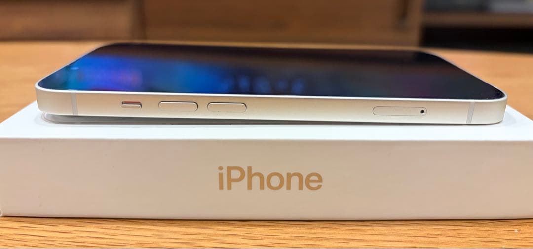 Apple iPhone13 256GB Starlight スマートフォン本体