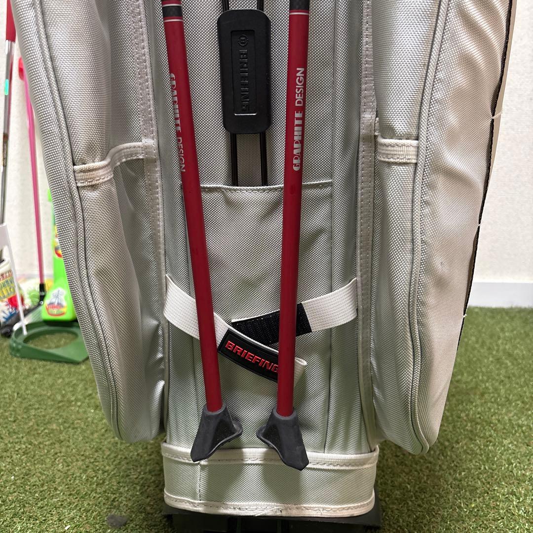 BRIEFING 限定 ゴルフキャディバッグ ヘッドカバーアイアンカバー付き