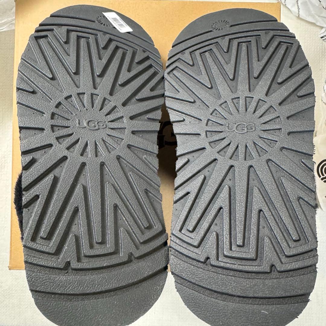 【正規品・新品】UGG Funketteファンケット ブラック 23cm 未使用