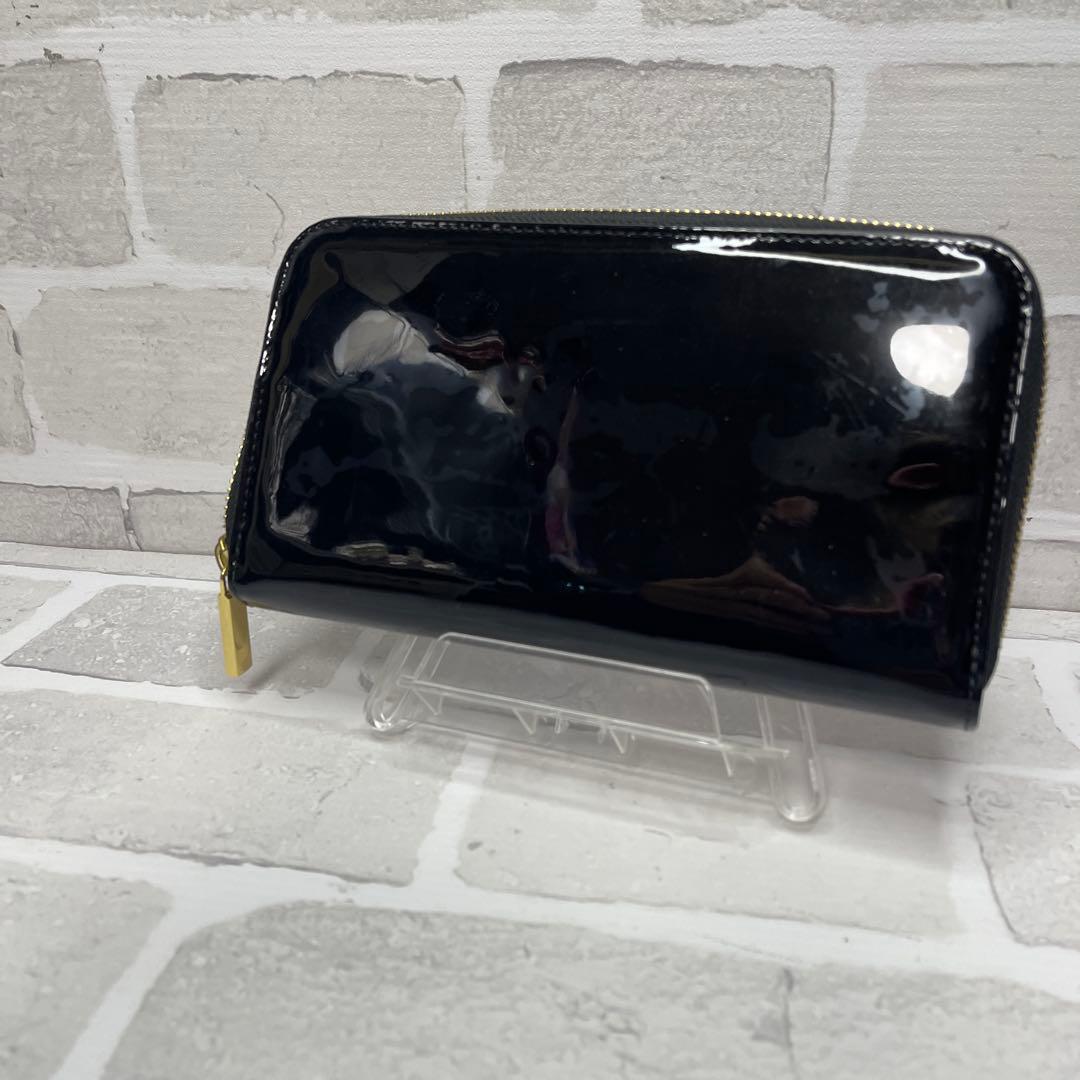 (未使用品)大人気、トリーバーチ、長財布、ラウンドジップ、エナメル地、デカロゴ