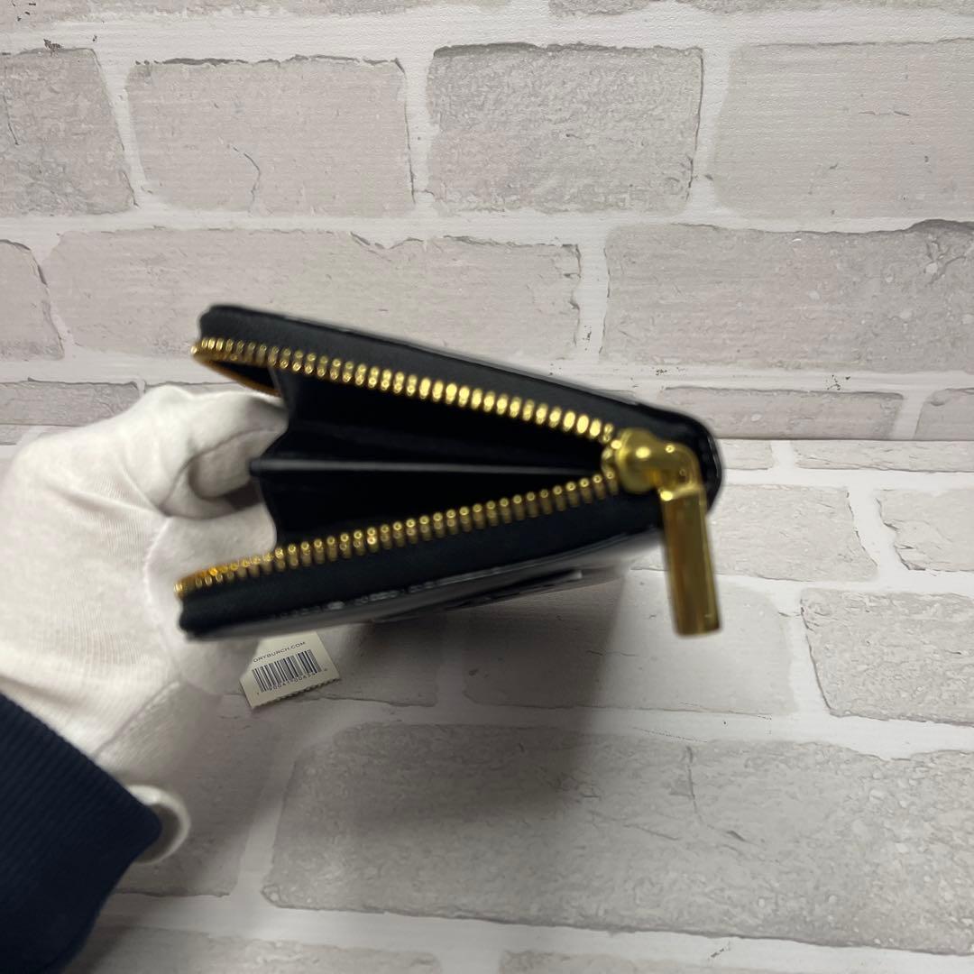 (未使用品)大人気、トリーバーチ、長財布、ラウンドジップ、エナメル地、デカロゴ