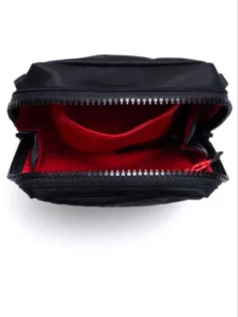 【タグ付き新品】topologie ブラック サコッシュ　8mmストラップ付