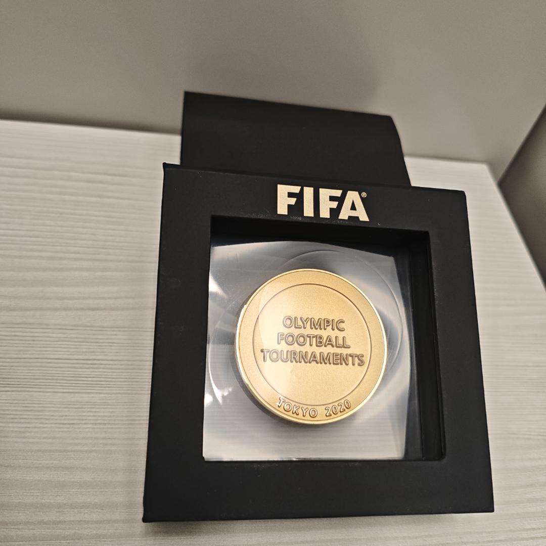 東京オリンピック サッカー 記念メダル FIFA TOKYO 2020 ケース付