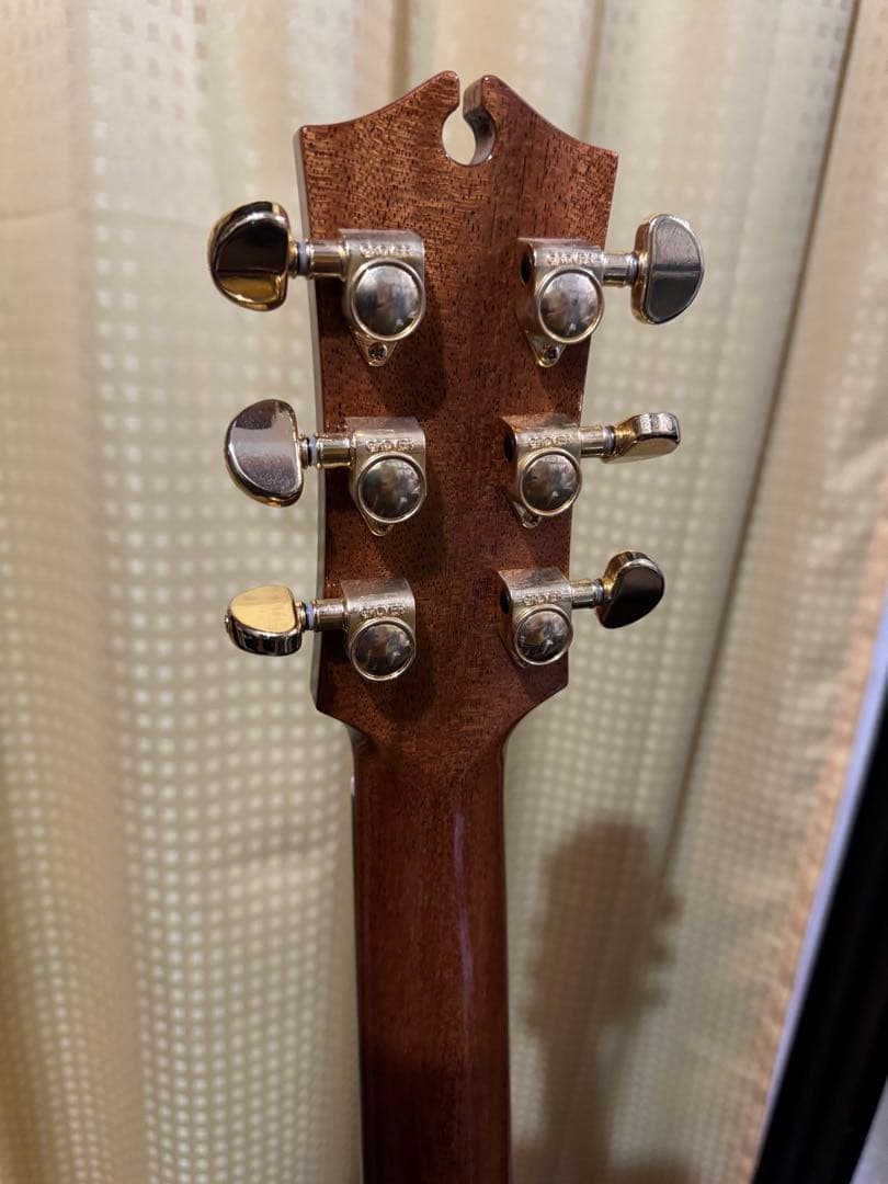 ギター Maton EM100C-808 Messiah