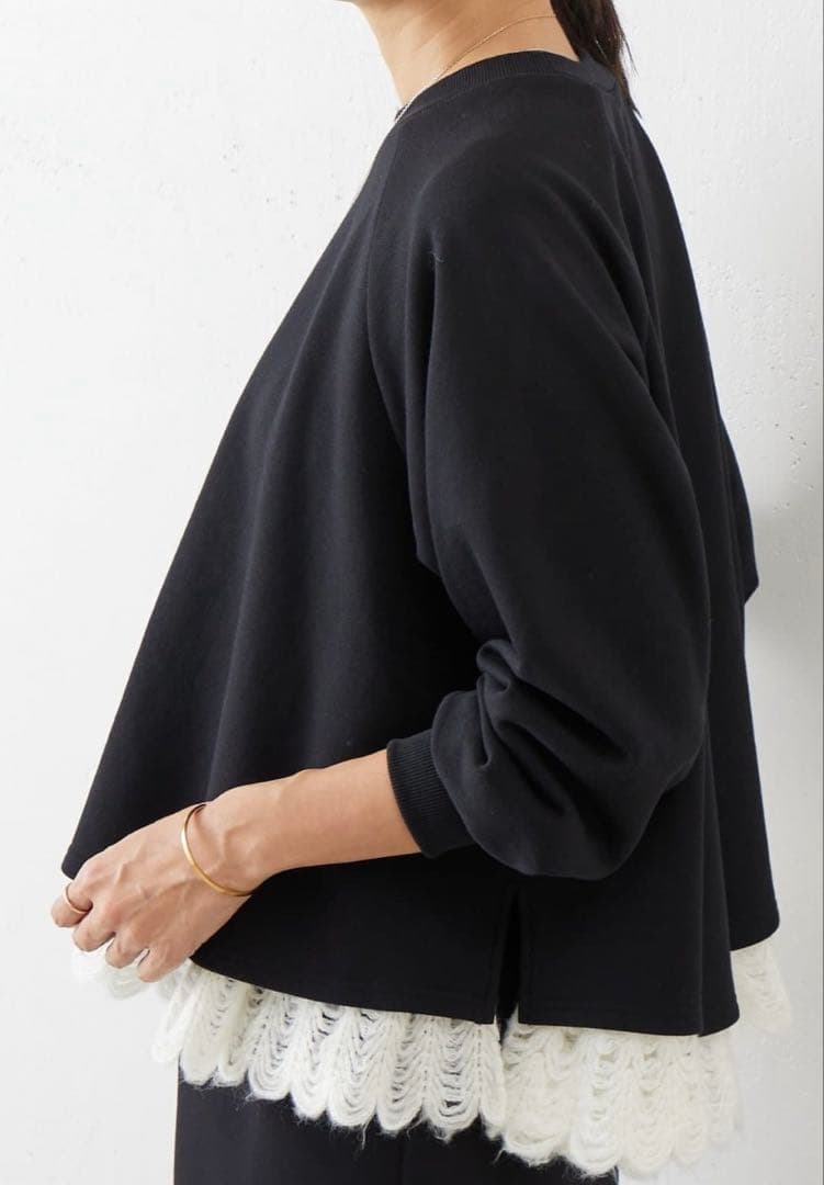 ビアズリー裾タムレースカットソー【新品】