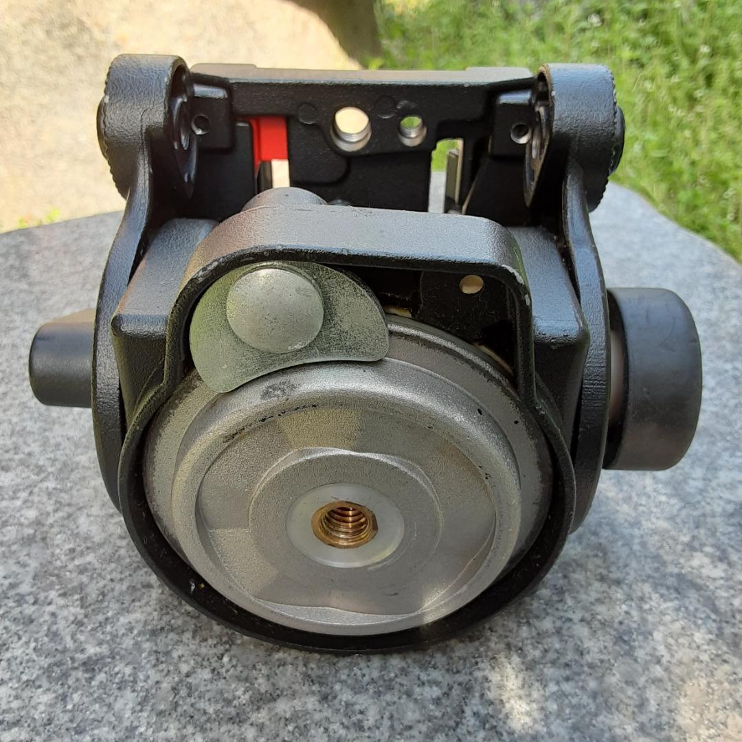 Manfrotto　501　ビデオ雲台　②