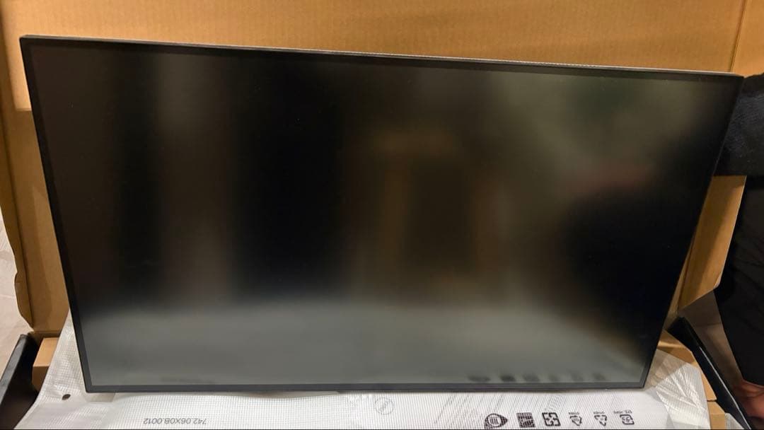 DELL 4Kモニター　27インチ　U2723qx