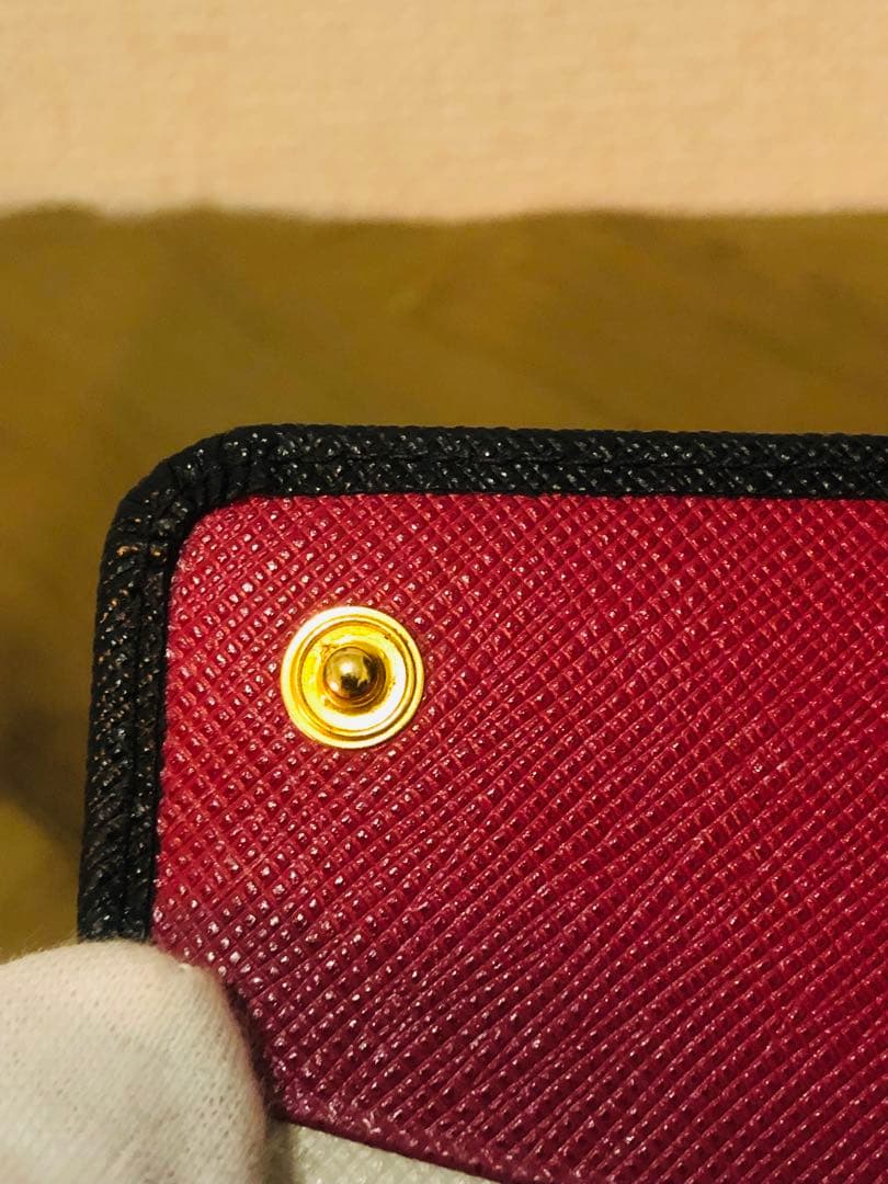 PRADA ブラック 長財布 ジッパー付き