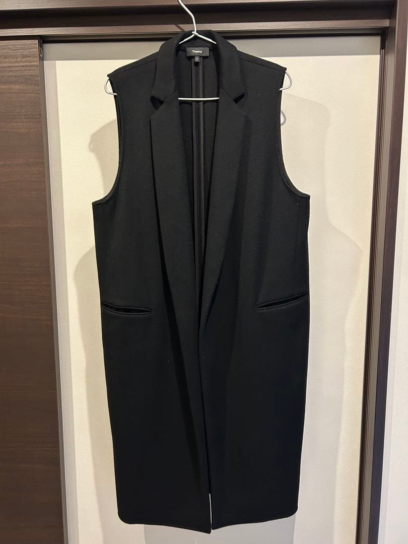 THEORY セオリー　LOFTY WOOL BOXY FIT VEST