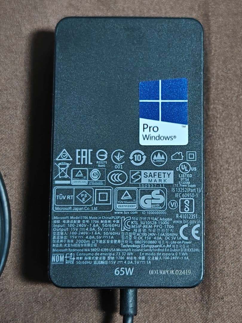 Windowsノート本体 Surface Laptop Go (i5/16GB/256GB)