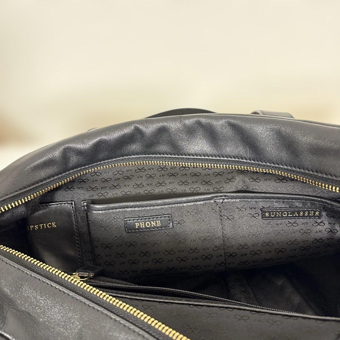 アニヤハインドマーチ　ショルダーバッグとショルダーストラップ