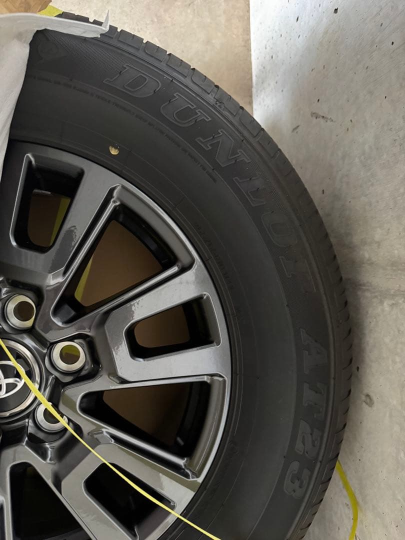 ランドクルーザー250 純正アルミセット　265/65R18