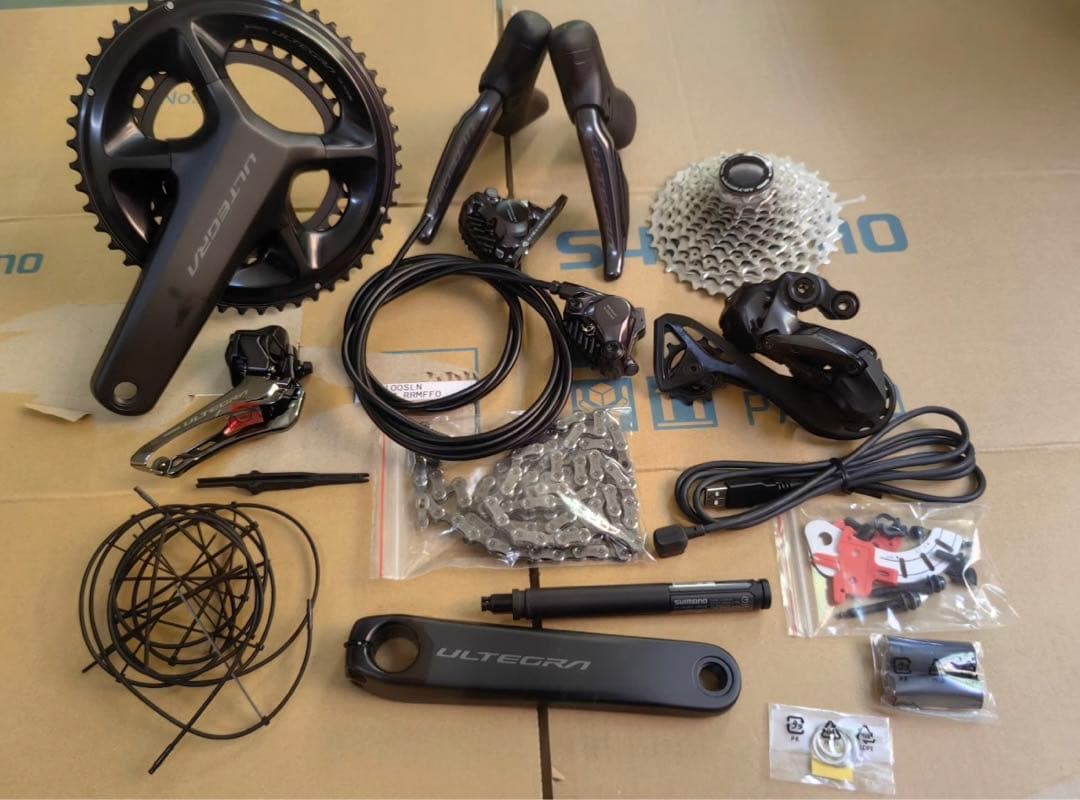ビアンキ好きさんシマノULTEGRA R8100シリーズ 2×12速 コンポセッ