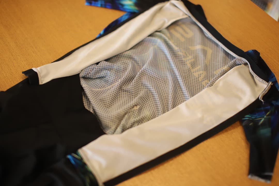 MAS X SAURUS WAVE ONE サイクルジャージ「マサ・高倉正善」