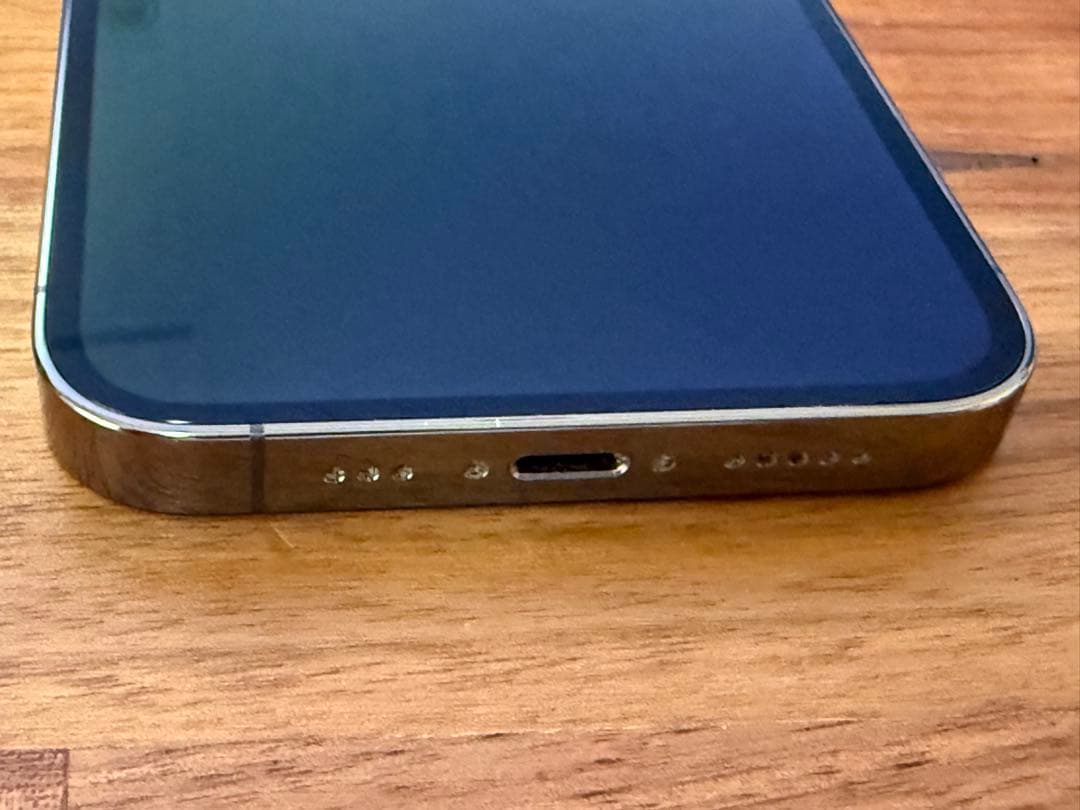 【ジャンク品】美品iPhone13 Pro 1TB グラファイト