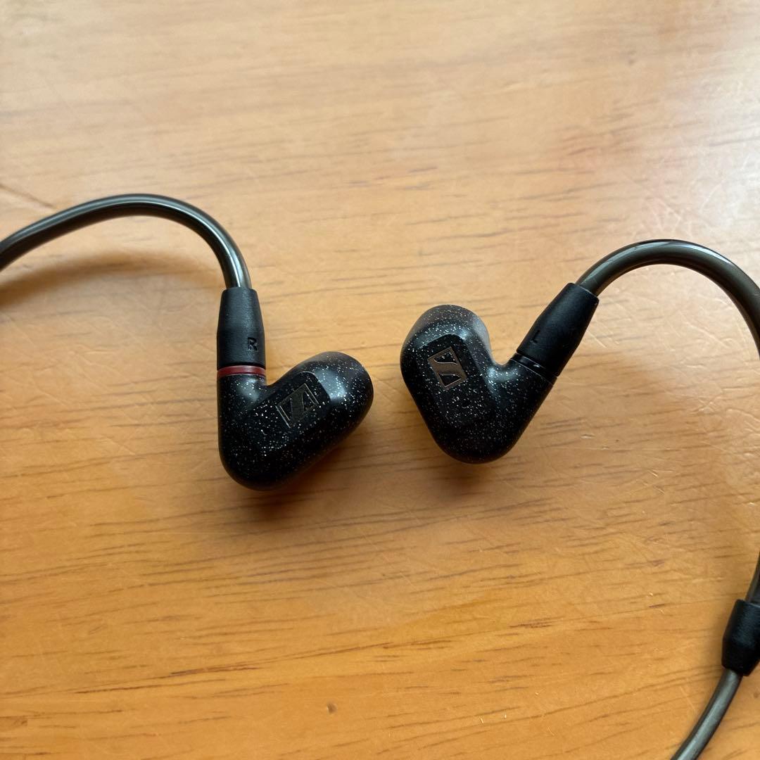 イヤホン IE 300