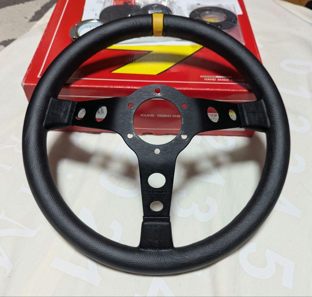 正規品 momo MOD.07 ディープコーン レザー ステアリング モデル7