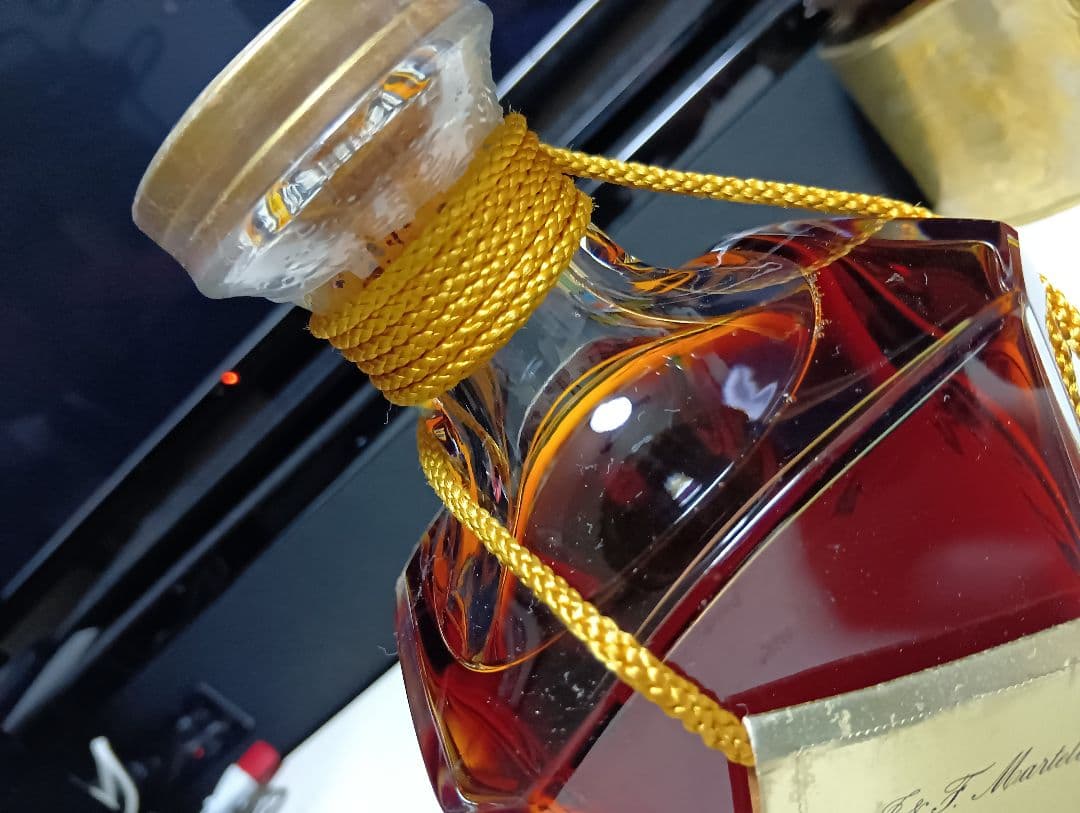 ジャッキー　様売約済　マーテル　コルドンブルー　バカラ　クリスタル　替栓付