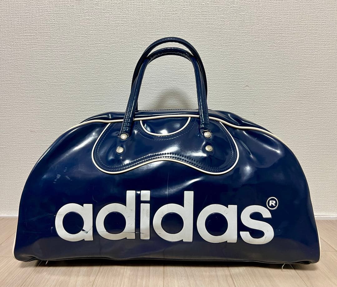 80s adidas ）アディダス　エナメル　ボストンバッグ　ビンテージ