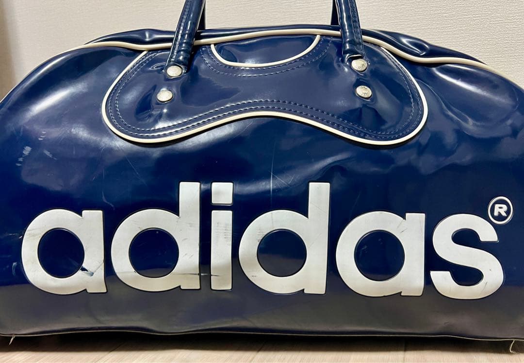80s adidas ）アディダス　エナメル　ボストンバッグ　ビンテージ