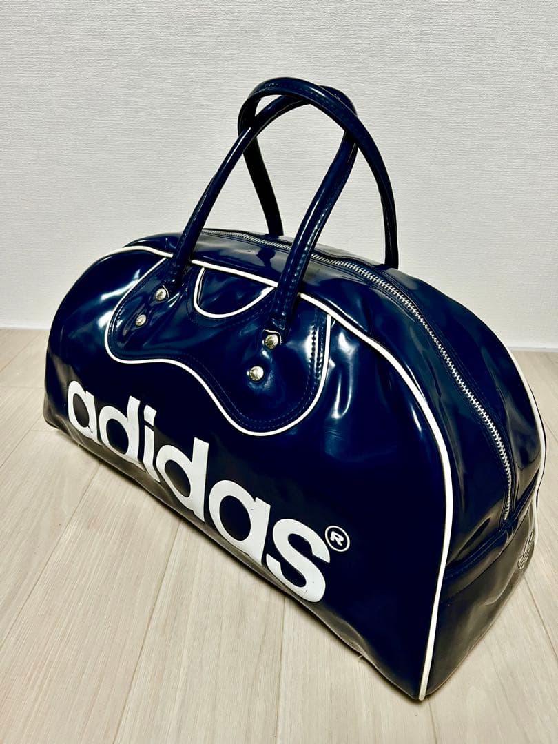80s adidas ）アディダス　エナメル　ボストンバッグ　ビンテージ