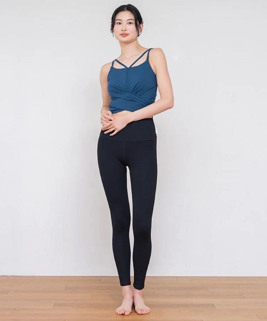 【SUKALA】ショートクロスキャミソール＆レギンスセットアップ Mサイズ