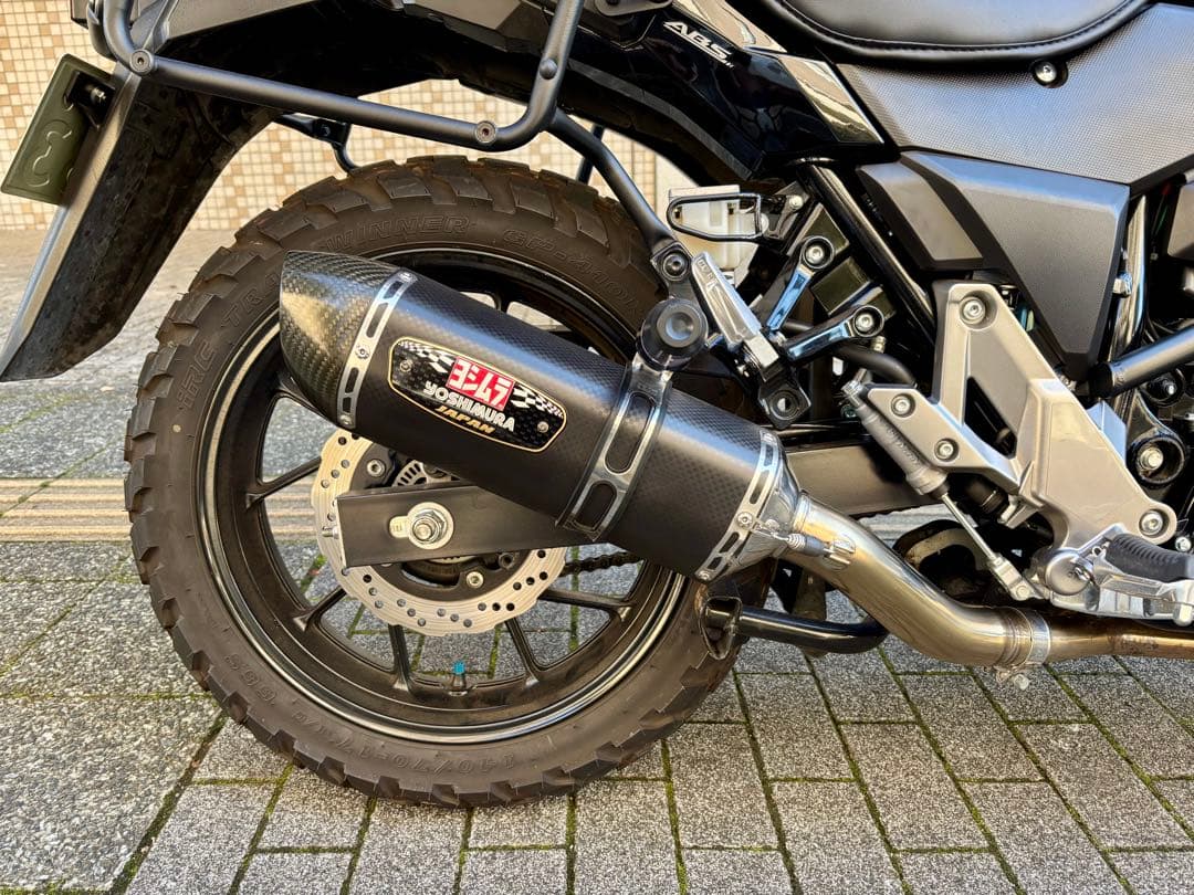 Vストローム250ヨシムラスリップオンR－77S サイクロンカーボンエンドタイプ