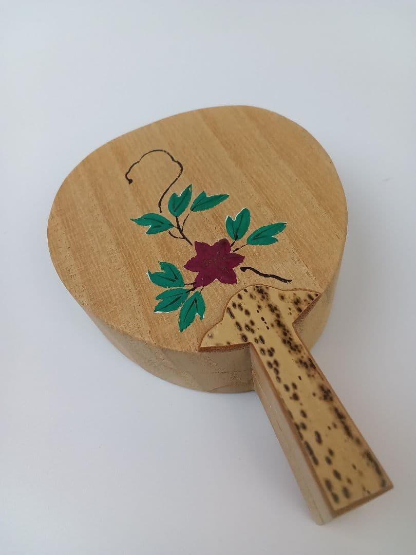 鉄線蒔絵 桐団扇香合 うちわ 木製 茶道具 インテリア