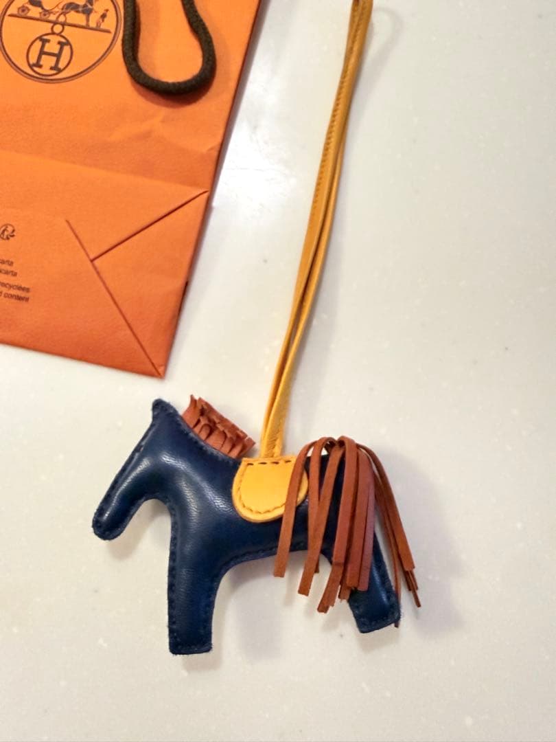 エルメス　ロデオ　正規品　チャーム ネイビー HERMES