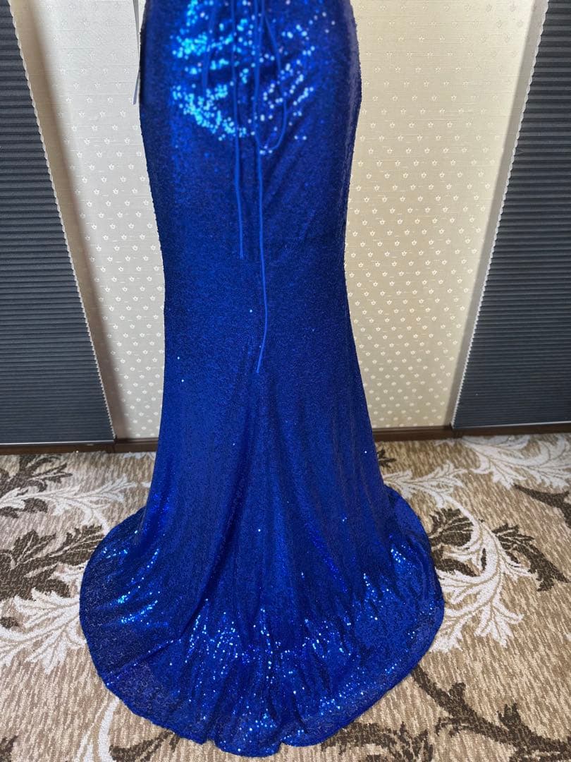 青のスパンコール刺繍マーメイドドレス