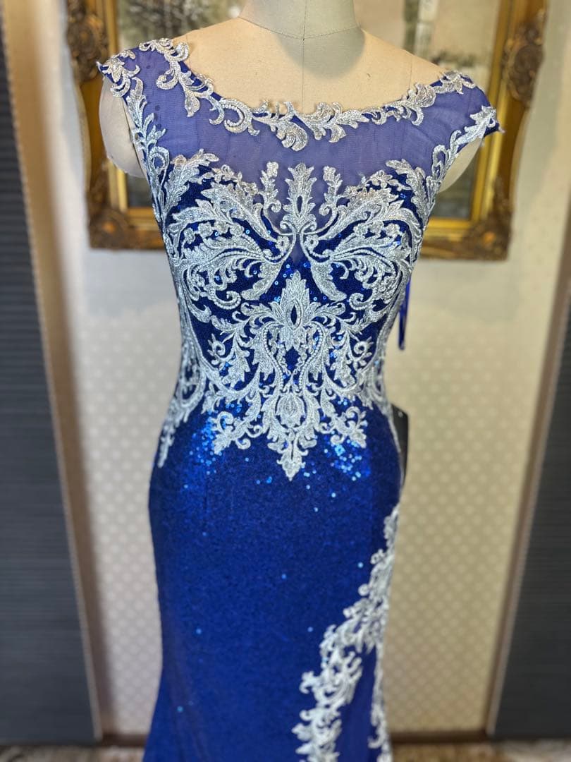 青のスパンコール刺繍マーメイドドレス