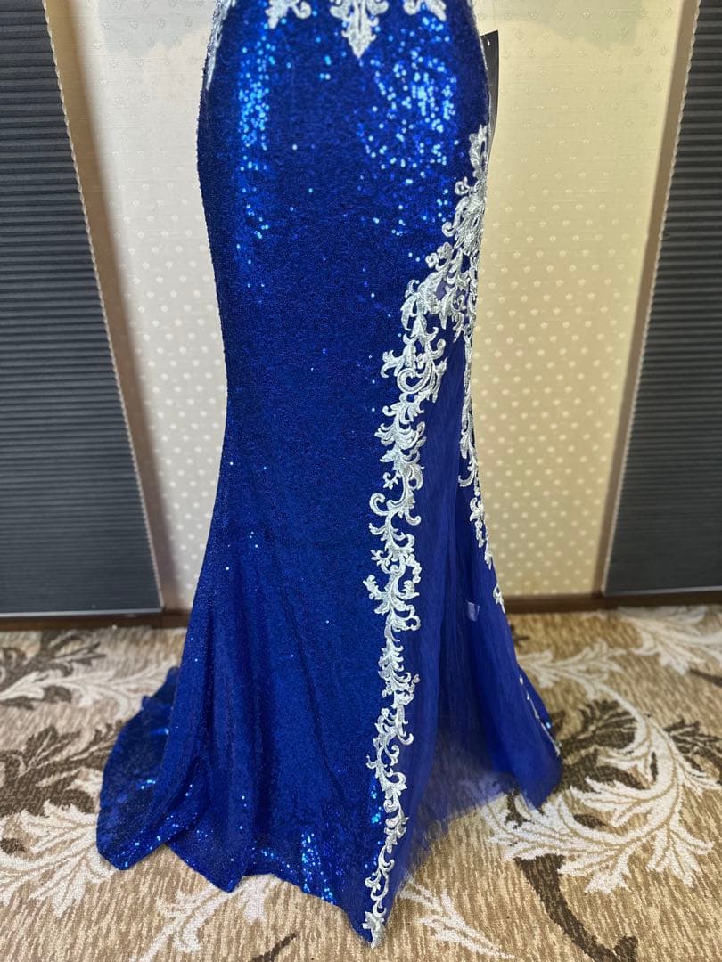 青のスパンコール刺繍マーメイドドレス