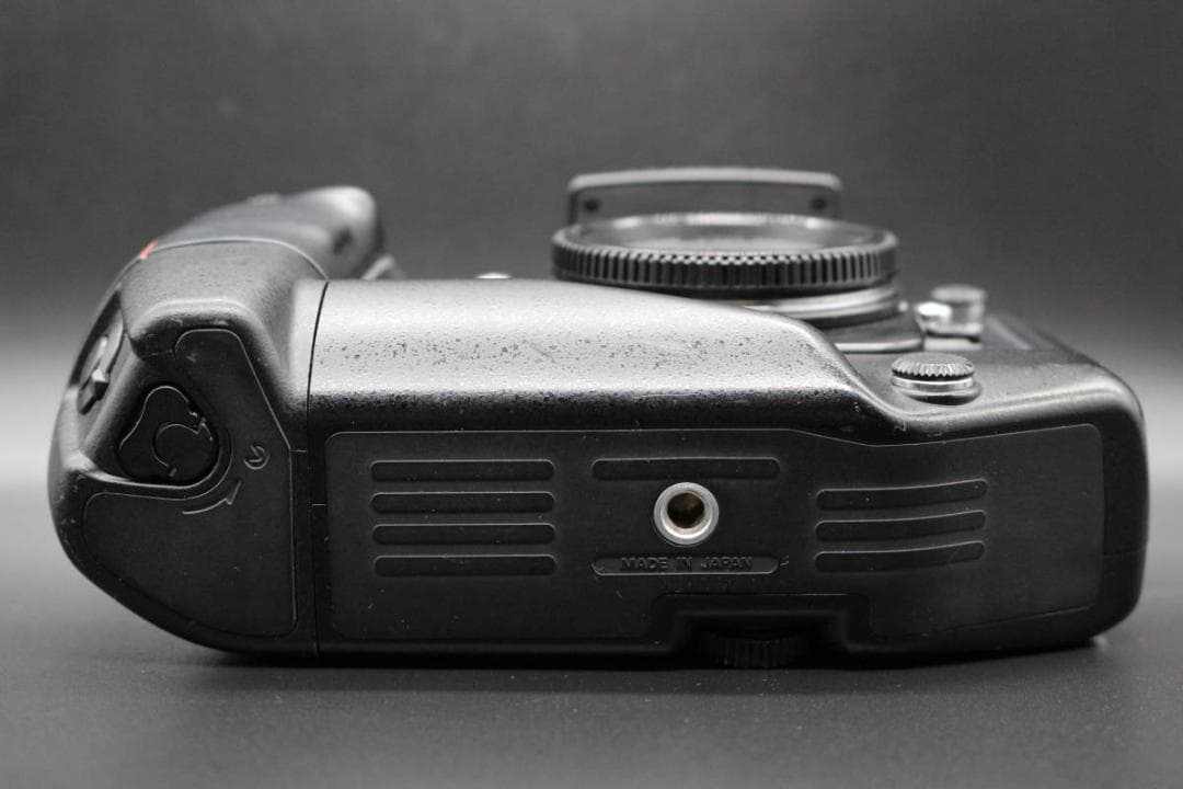 Nikon F4S ボディ MB-21 フィルムカメラ 一眼レフ ニコン