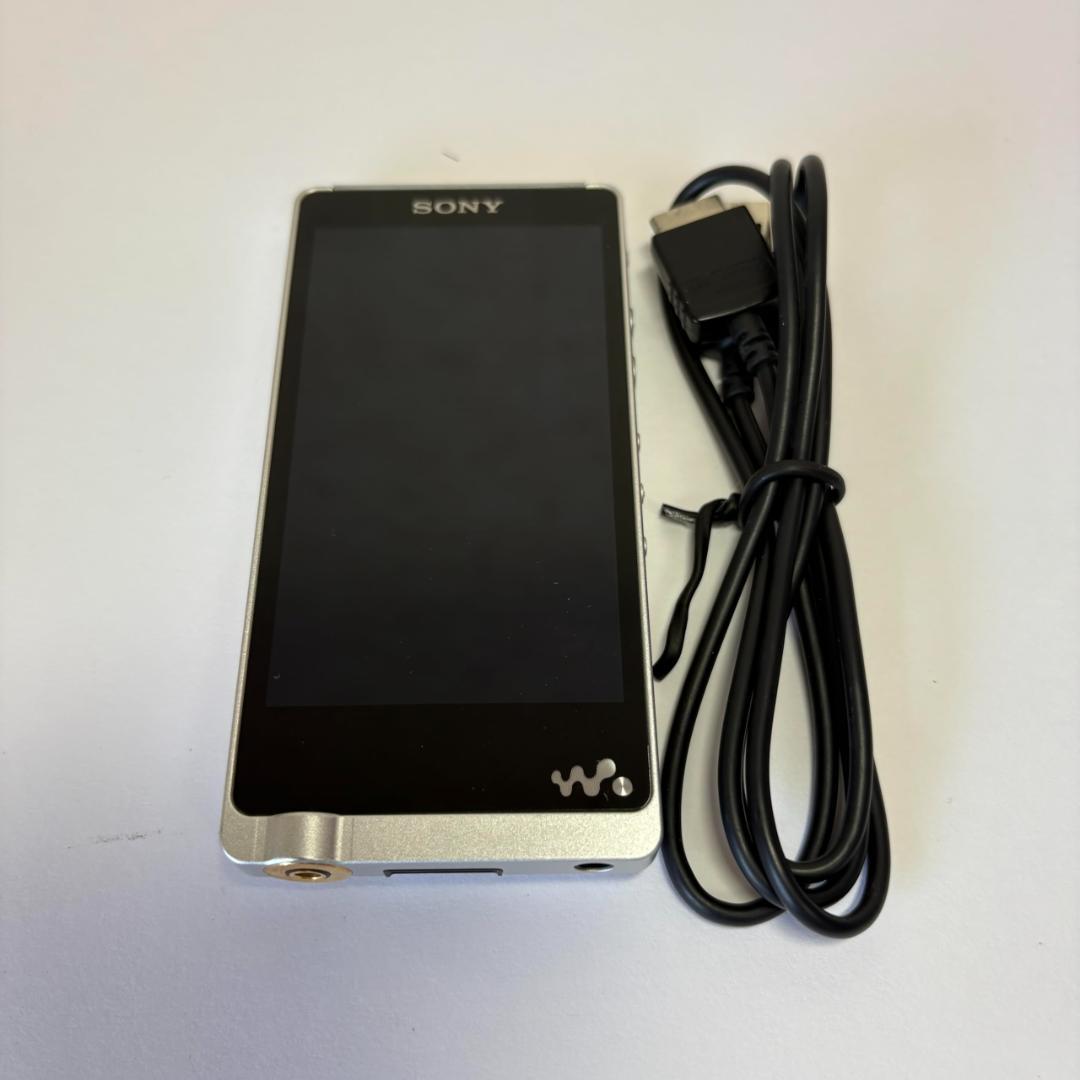 SONY ウォークマン シルバー 充電ケーブル付き
