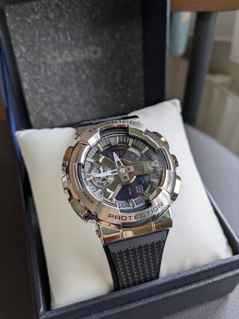 【美品】G-SHOCK　GM-110-1AJF　メタル　シルバー