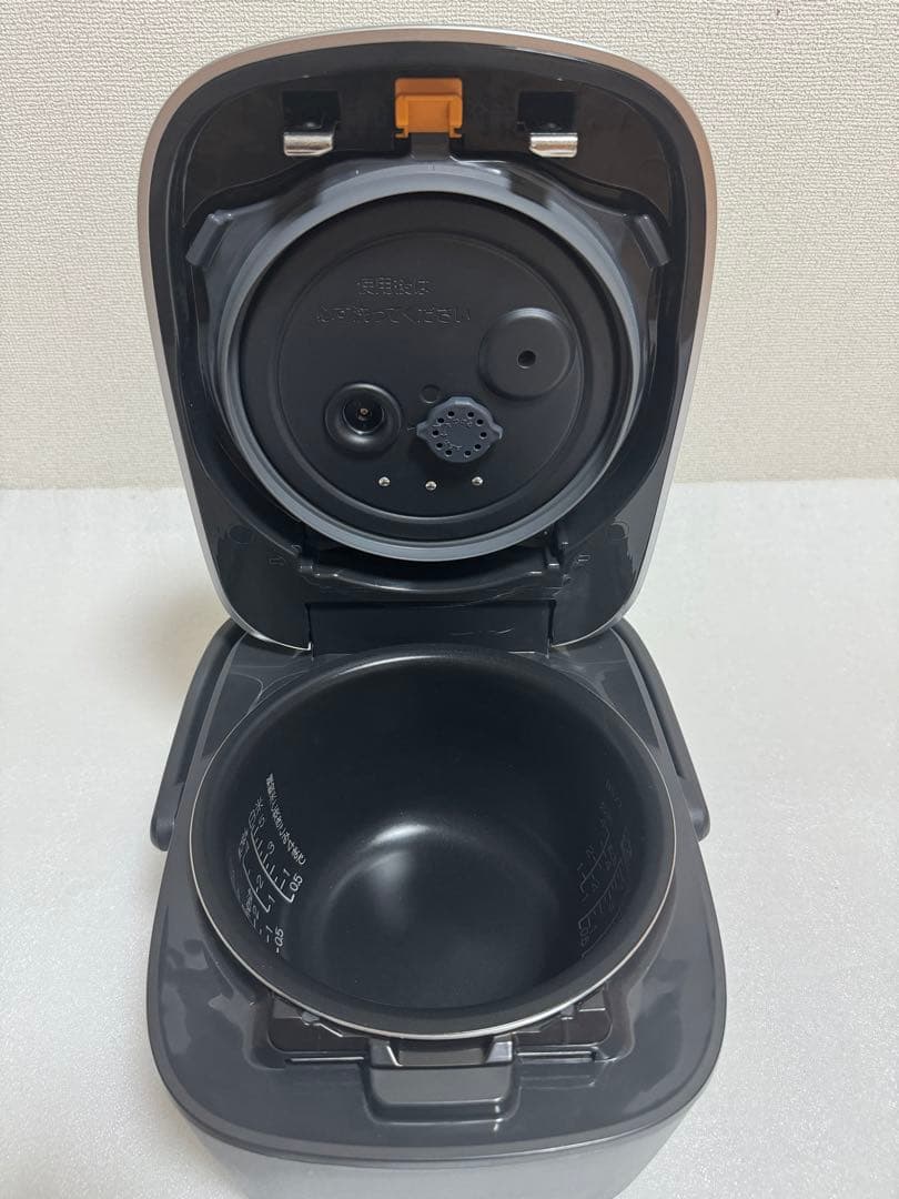 【美品】炎舞炊き 圧力IH炊飯ジャーNW-PT10 2024年 製動作保証
