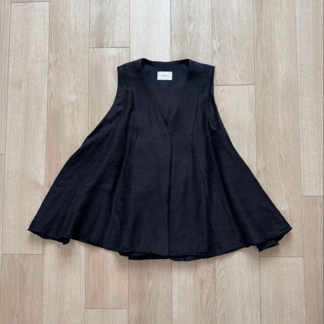 p*a様 LE PHIL ルフィル　アドーア　シアー　ジャガード　ジレ　ベスト