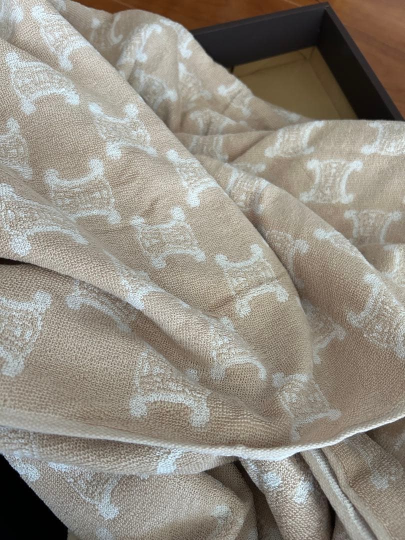 セリーヌ　タオルケット　ベージュブラウン