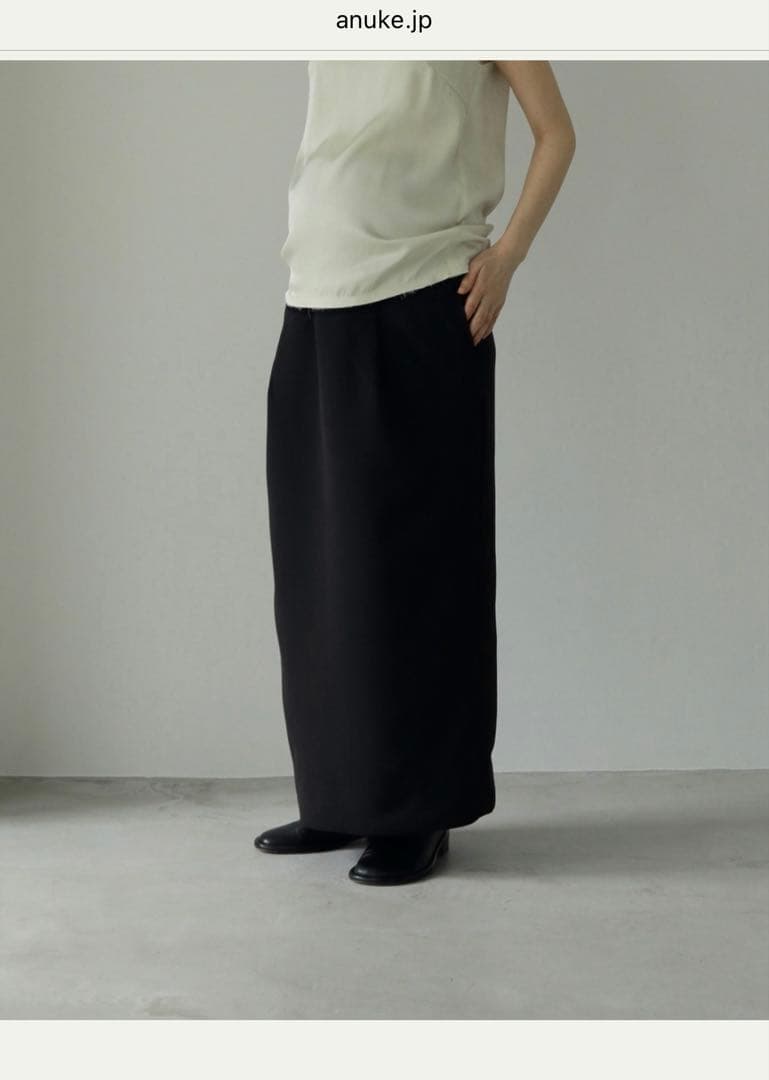 shc102【新品・未使用】anuke Tuck Maxi Skirt