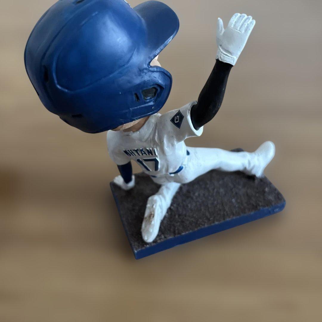 大谷翔平 ボブルヘッドとシール、スタジアムカード&ファンクラブBOX