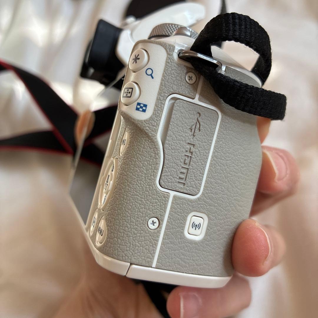 Takayama 　ミラーレス一眼カメラ EOS Kiss M