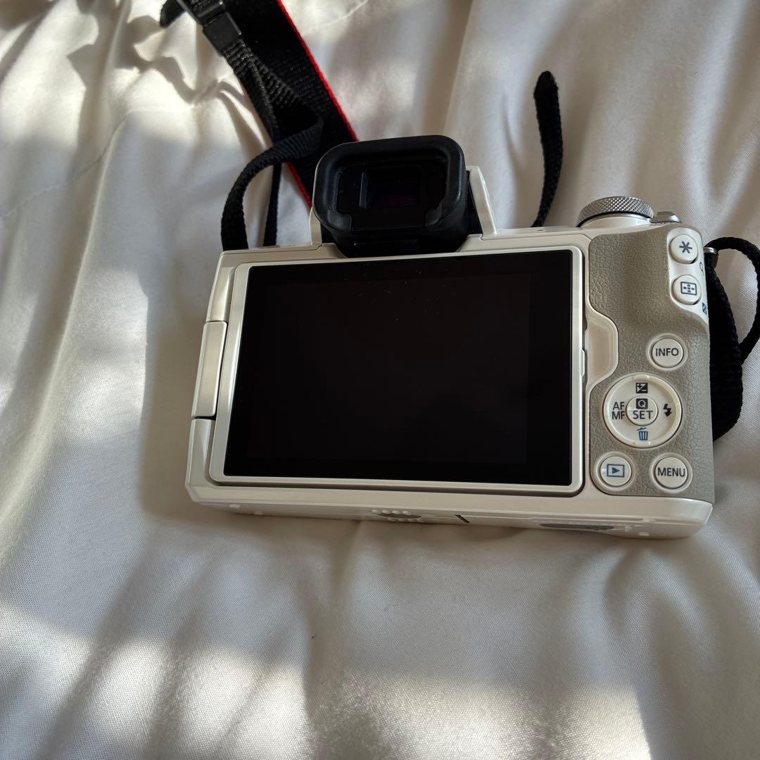 Takayama 　ミラーレス一眼カメラ EOS Kiss M